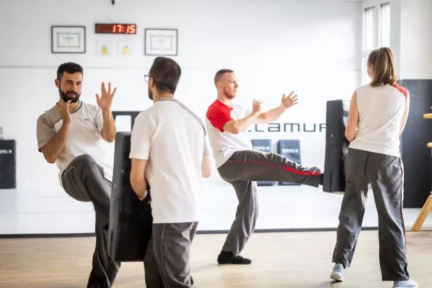 Selbstverteidigung für Männer, WingTsun Schule Dornbirn, Wolfgang Stadelmann, Jugend WingTsun, Selbstverteidigung, Fachtrainer, Männer, EWTO, Dornbirn, Vorarlberg