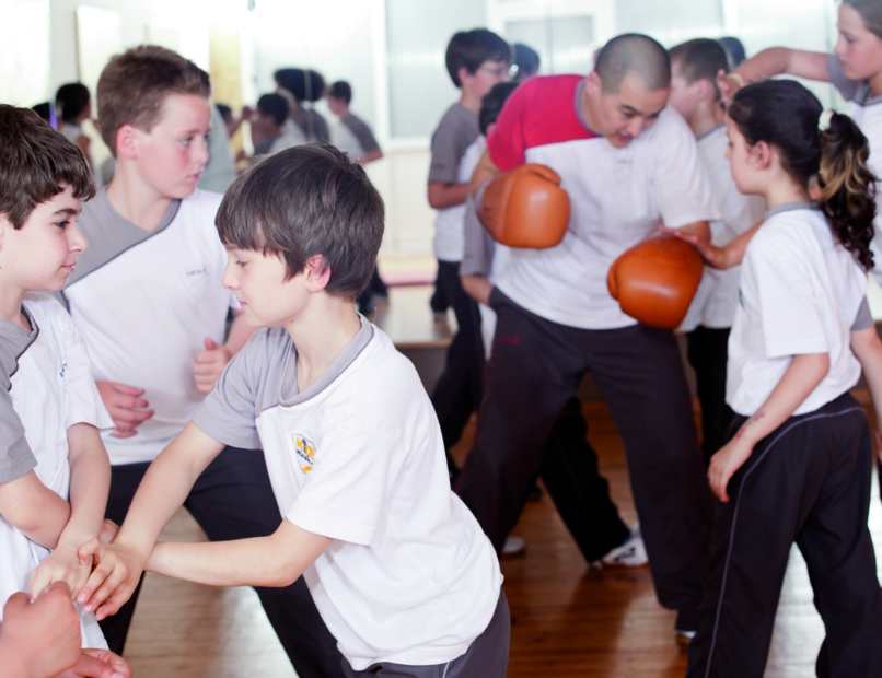 WingTsun Schule Dornbirn, Wolfgang Stademann, Selbstverteidigung, EWTO, Trainingszeiten, Schnuppertraining, Prade Wohnbau